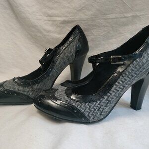 Tstrap Mary Jane style pumps